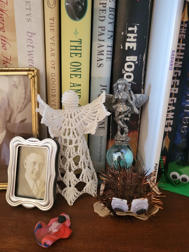 Where Bloggers Live 06.2023:  Collections & Collectibles