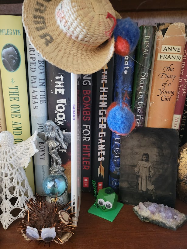 Where Bloggers Live 06.2023:  Collections & Collectibles